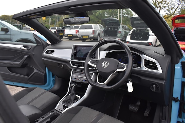 Used Volkswagen T-Roc 2022 for sale - 76084640: Photo 14