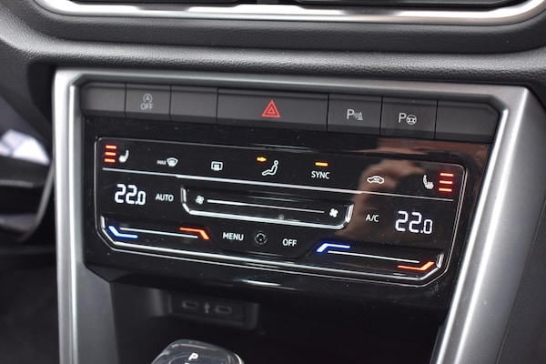 Used Volkswagen T-Roc 2022 for sale - 76084640: Photo 21