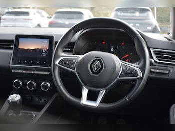 Used Renault Clio 2021 for sale - 77538648: Photo