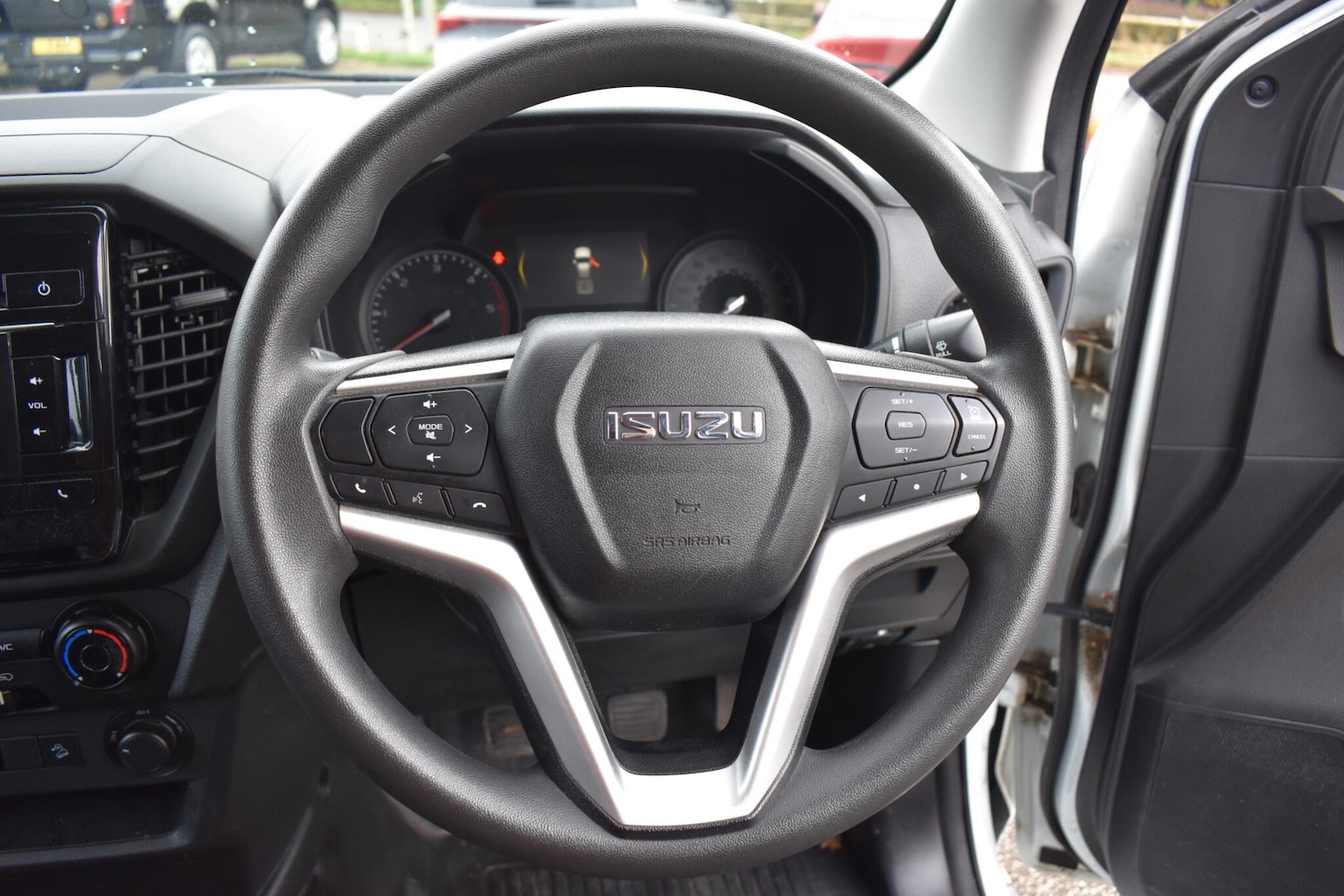 Used Isuzu D-Max 2021 for sale - 76484713: Photo 10