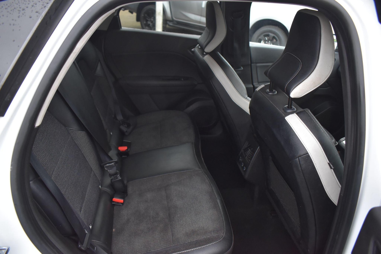 Used Renault Captur 2023 for sale - 77658279: Photo 7