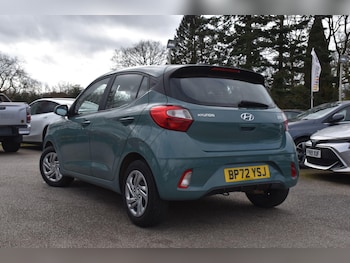 Used Hyundai i10 2023 for sale - 77612163: Photo