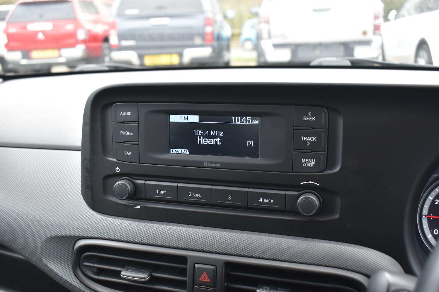 Used Hyundai i10 2023 for sale - 77612163: Photo 8