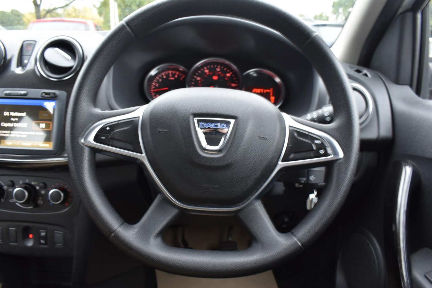 Used Dacia Sandero 2020 for sale - 76152732: Photo 23