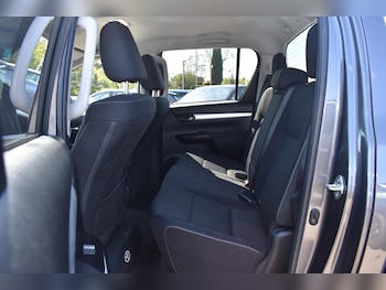 Used Toyota Hilux 2024 for sale - 78335204: Photo