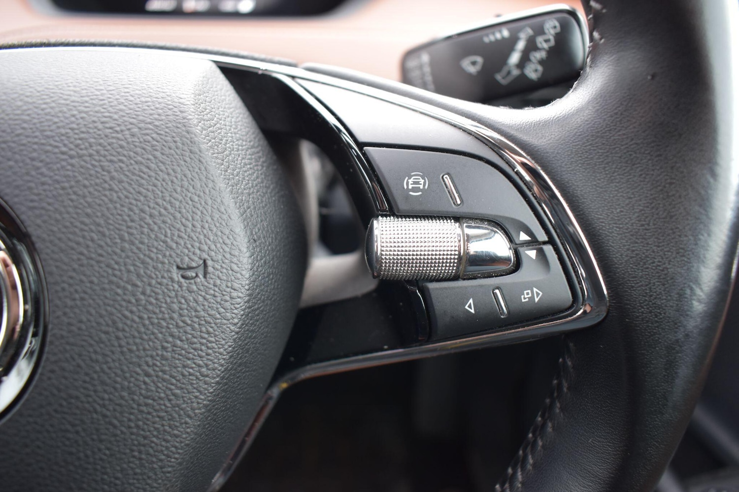 Used Skoda Enyaq 2022 for sale - 77612894: Photo 9