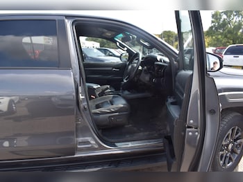 Used Toyota Hilux 2021 for sale - 75414570: Photo