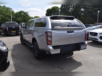 Used Isuzu D-Max 2025 for sale - 76476585: Photo