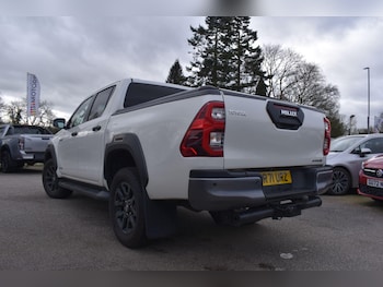 Used Toyota Hilux 2021 for sale - 77684059: Photo