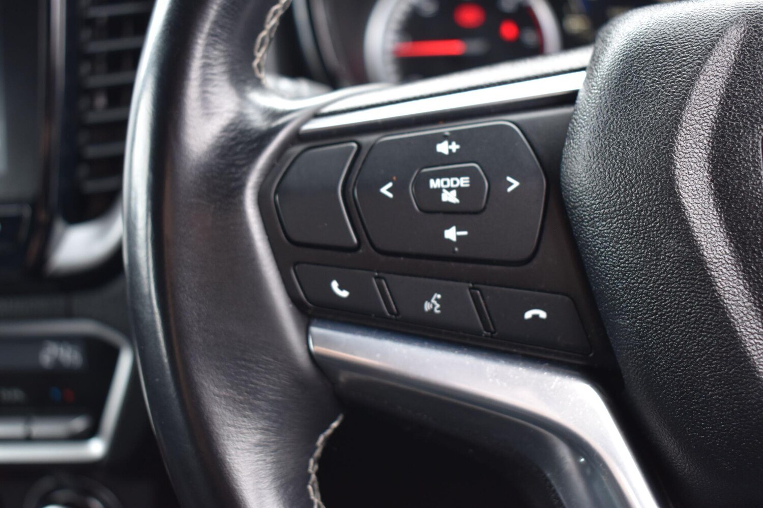 Used Isuzu D-Max 2023 for sale - 76398571: Photo 15