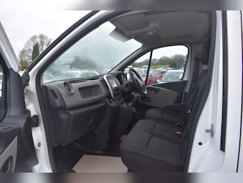 Used Renault Trafic 2017 for sale - 77278994: Photo