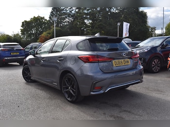 Used Lexus CT 2019 for sale - 76043205: Photo 3