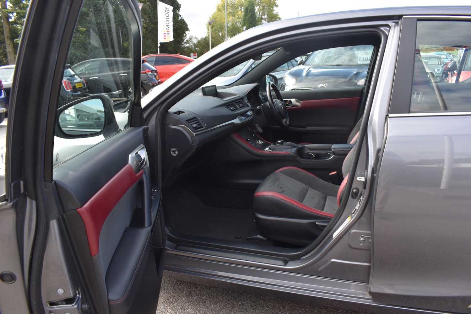 Used Lexus CT 2019 for sale - 76043205: Photo 4