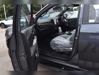 Used Isuzu D-Max 2025 for sale - 76476573: Photo