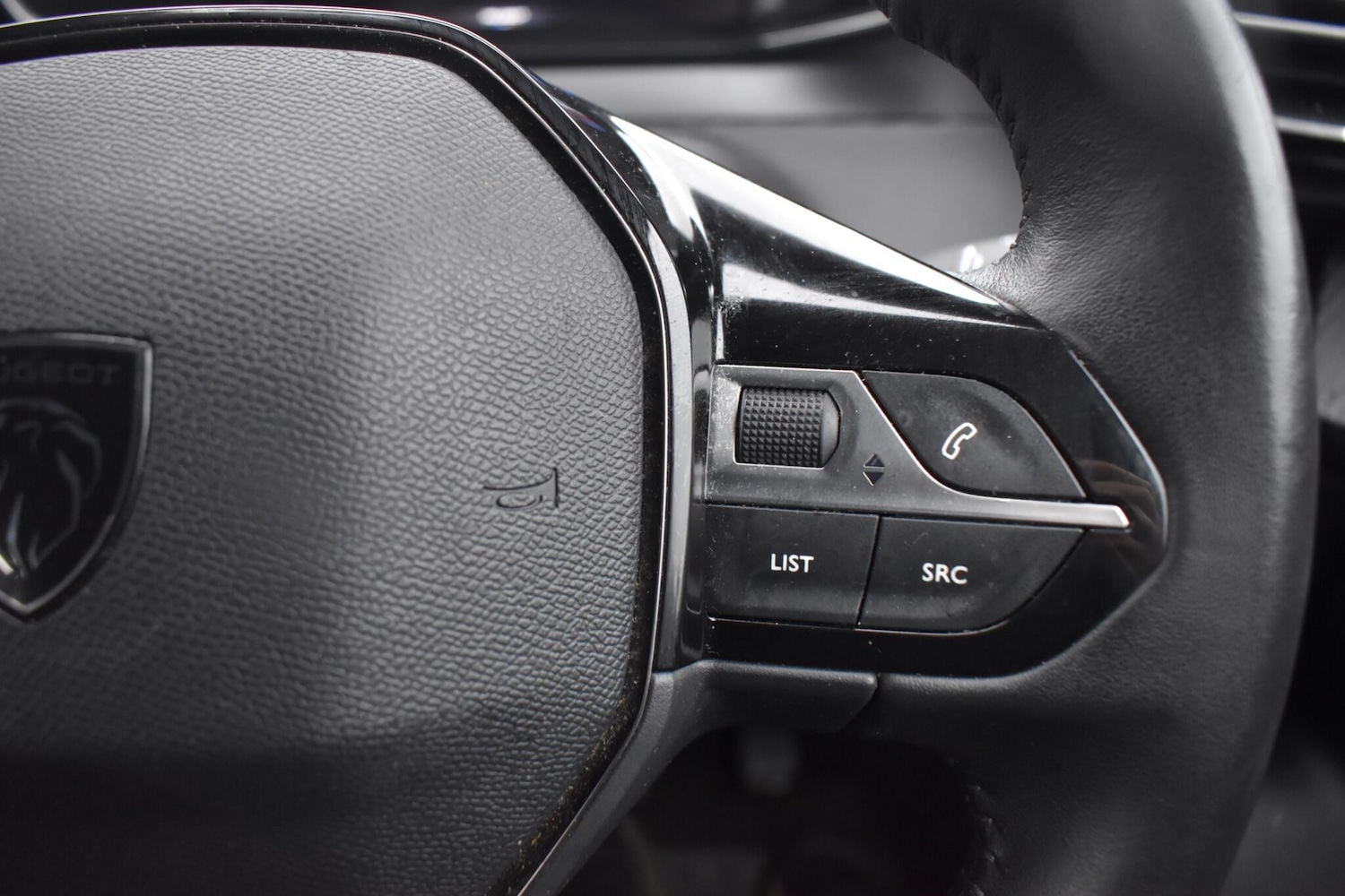 Used Peugeot 2008 2023 for sale - 77291620: Photo 12