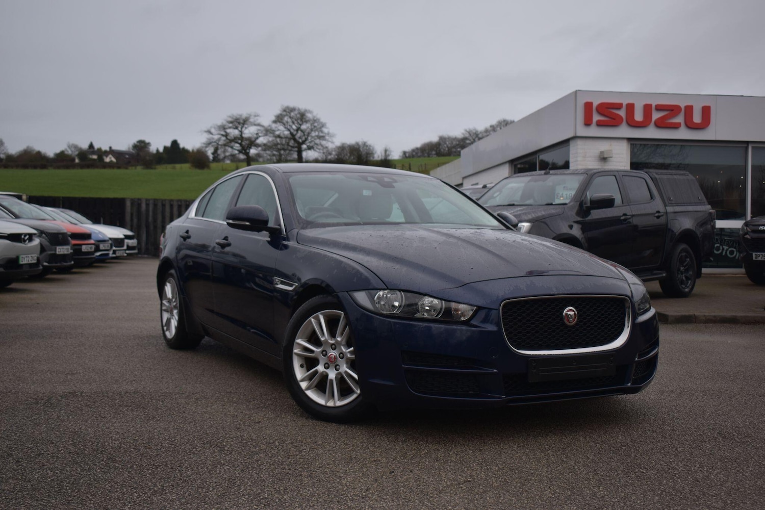 Used Jaguar XE for sale - 77908696: Photo 2