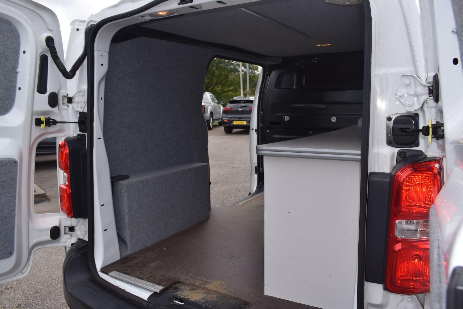 Used Peugeot Expert 2022 for sale - 76989891: Photo 4