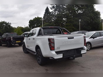 Used Isuzu D-Max 2025 for sale - 76476586: Photo