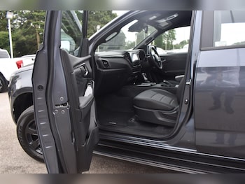 Used Isuzu D-Max 2025 for sale - 76476575: Photo