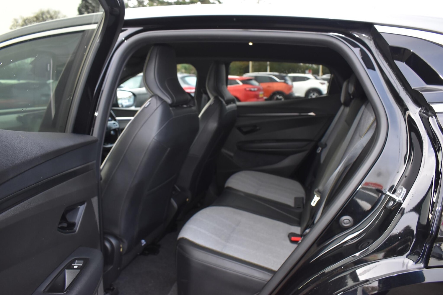 Used Renault Megane E Tech 2022 for sale - 76824260: Photo 10