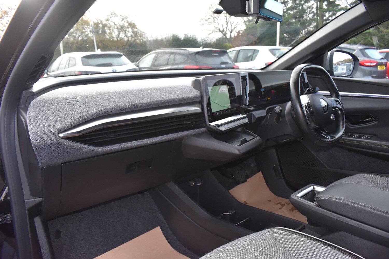 Used Renault Megane E Tech 2022 for sale - 76824260: Photo 6