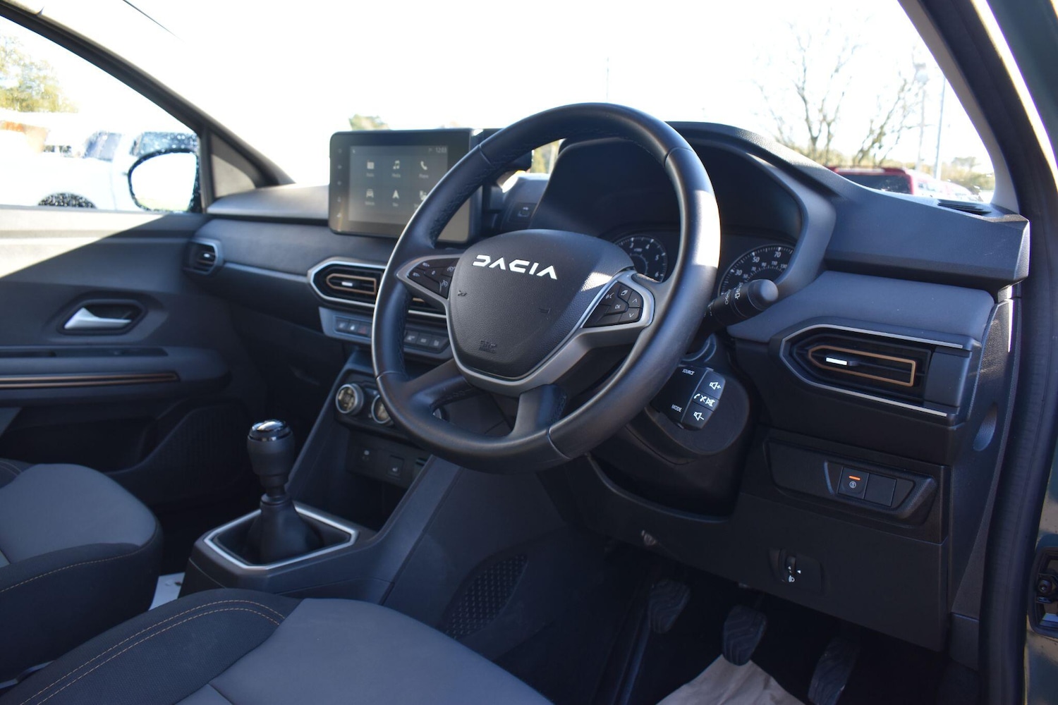 Used Dacia Jogger 2024 for sale - 76573686: Photo 28