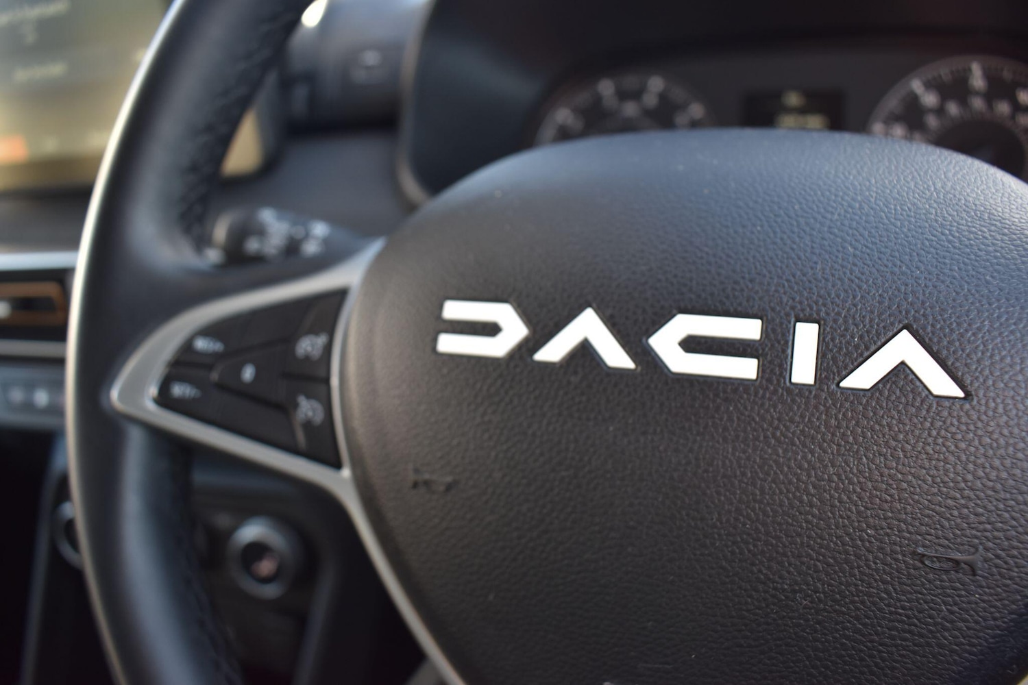 Used Dacia Jogger 2024 for sale - 76573686: Photo 30