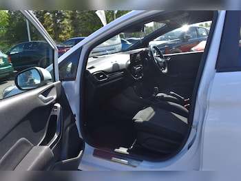 Used Ford Fiesta 2019 for sale - 78573324: Photo