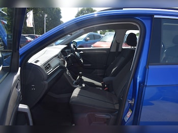 Used Volkswagen T-Roc 2020 for sale - 79012995: Photo