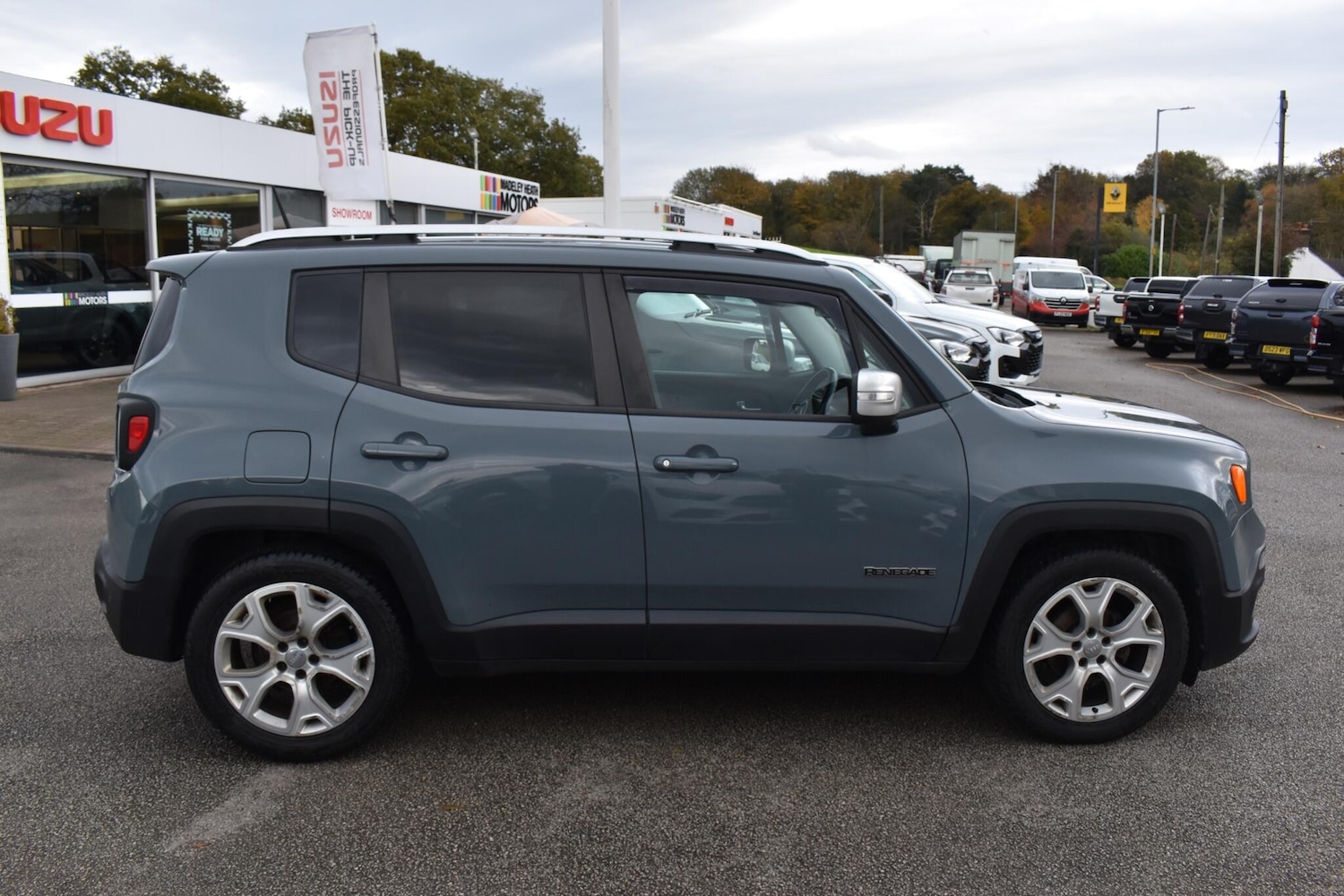 Used Jeep Renegade 2015 for sale - 76658089: Photo 4