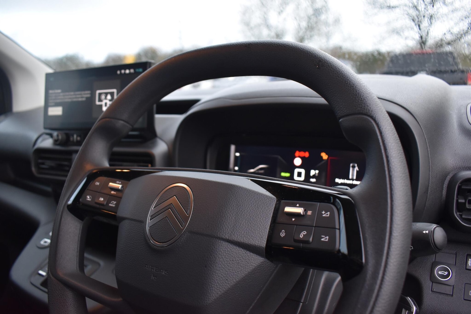 Used Citroen Berlingo 2024 for sale - 76849746: Photo 29