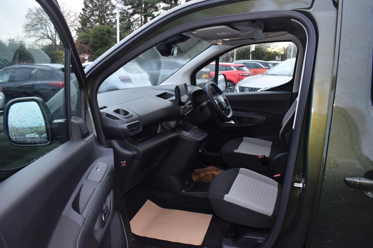Used Citroen Berlingo 2024 for sale - 76849746: Photo 4