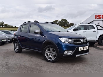 2019 (19) - 0.9 TCe Essential Euro 6 (s/s) 5dr