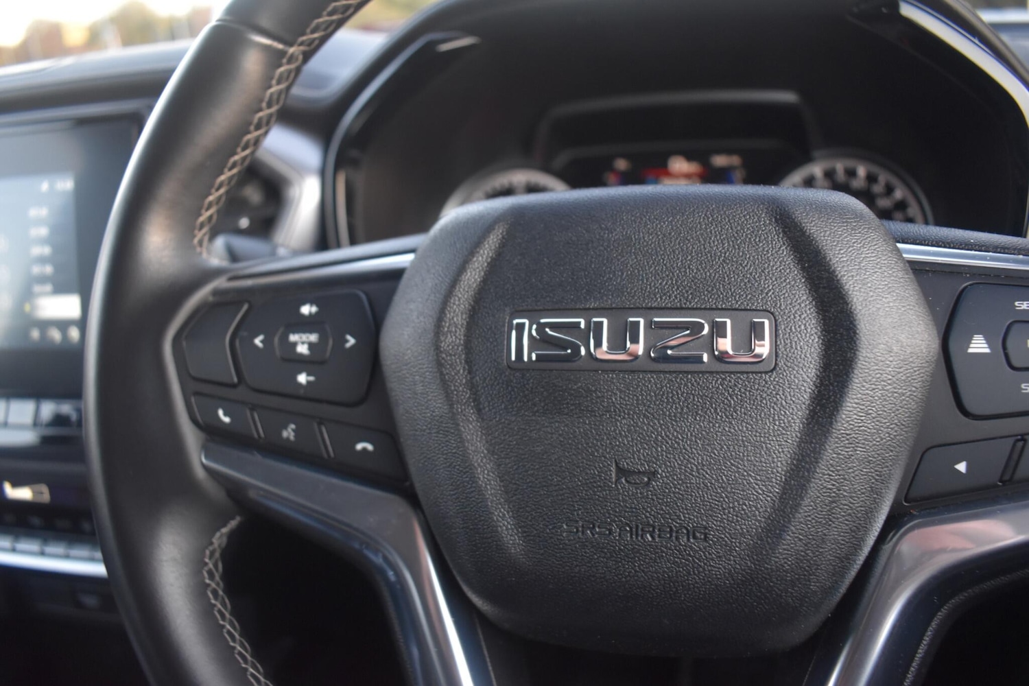 Used Isuzu D-Max 2024 for sale - 76633317: Photo 17