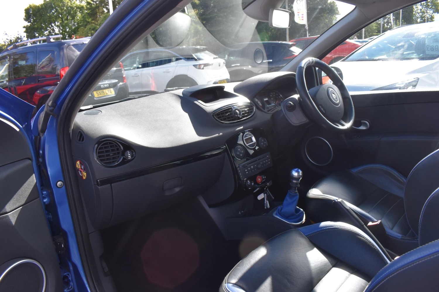 Used Renault Clio for sale - 77279858: Photo 15