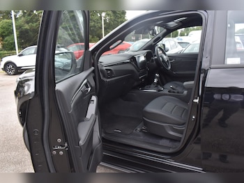 Used Isuzu D-Max 2025 for sale - 76476587: Photo