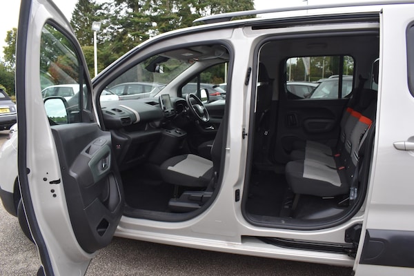 Used Citroen Berlingo 2022 for sale - 76189909: Photo 4