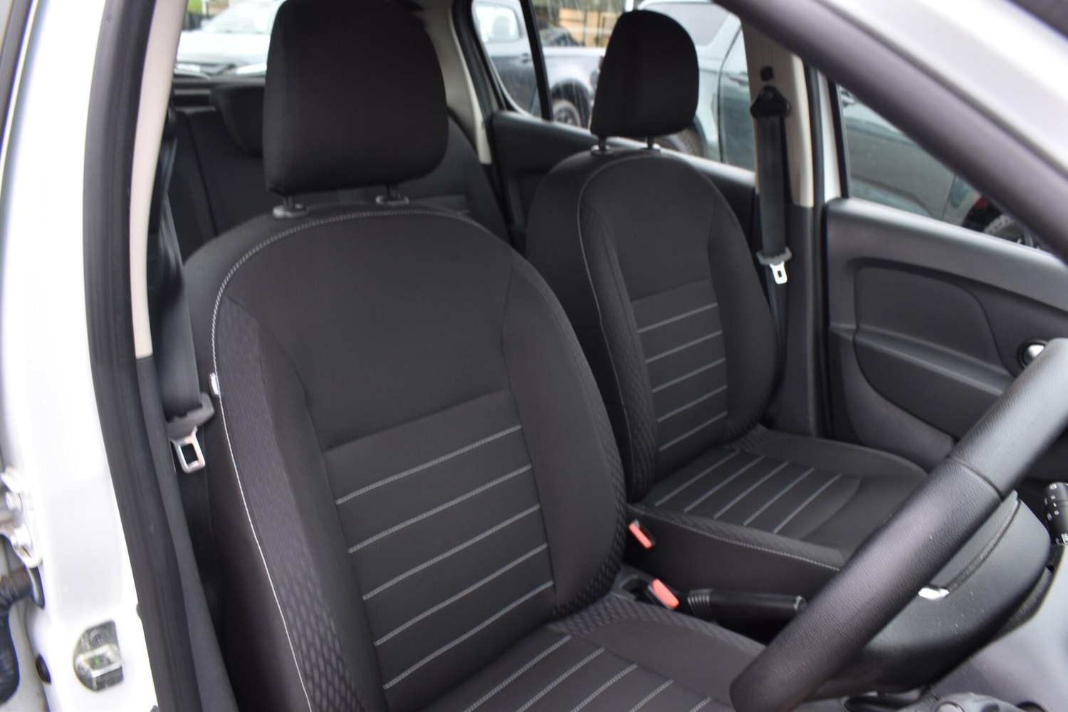 Used Dacia Sandero 2020 for sale - 76989772: Photo 17