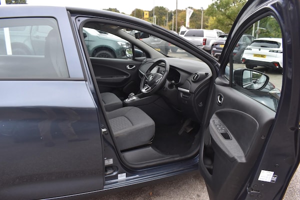 Used Renault Zoe 2021 for sale - 76227574: Photo 6