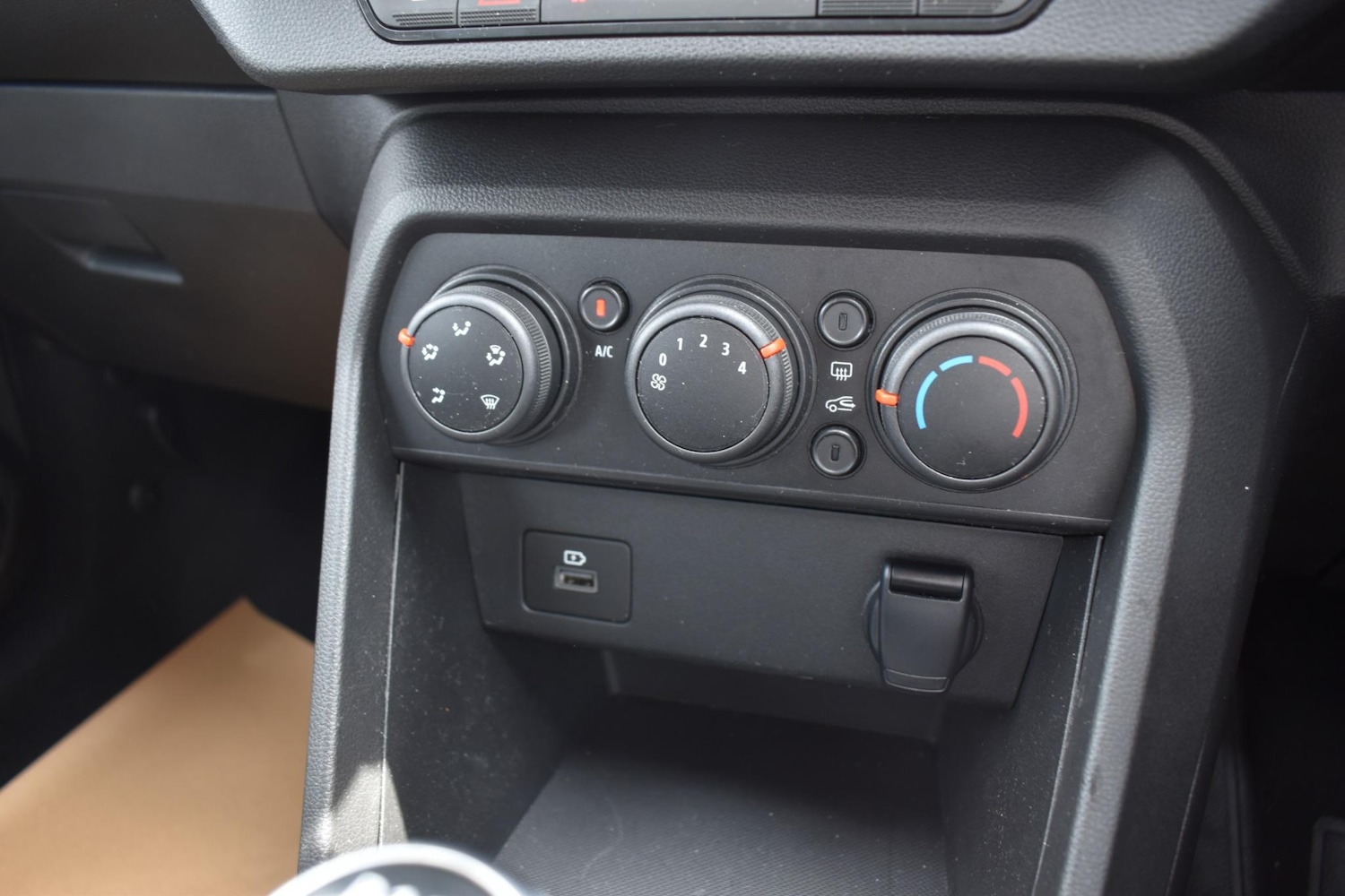 Used Dacia Sandero Stepway 2022 for sale - 77029282: Photo 24