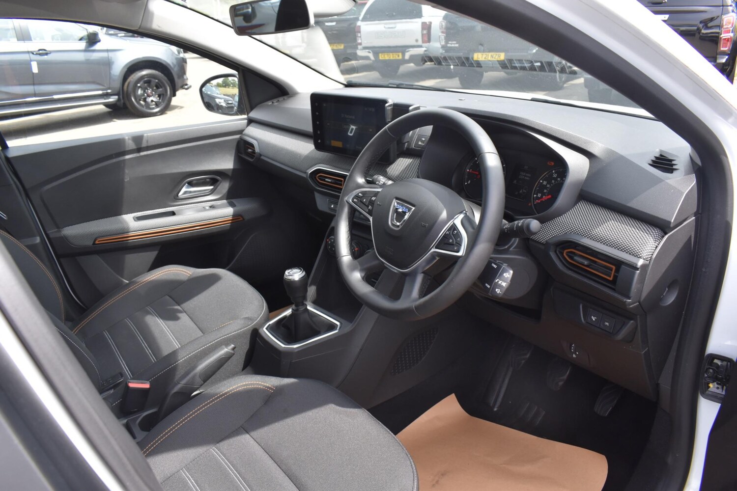Used Dacia Sandero Stepway 2022 for sale - 77029282: Photo 32