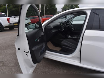Used Peugeot 208 2020 for sale - 75601506: Photo
