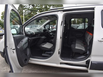Used Citroen Berlingo 2022 for sale - 76433170: Photo