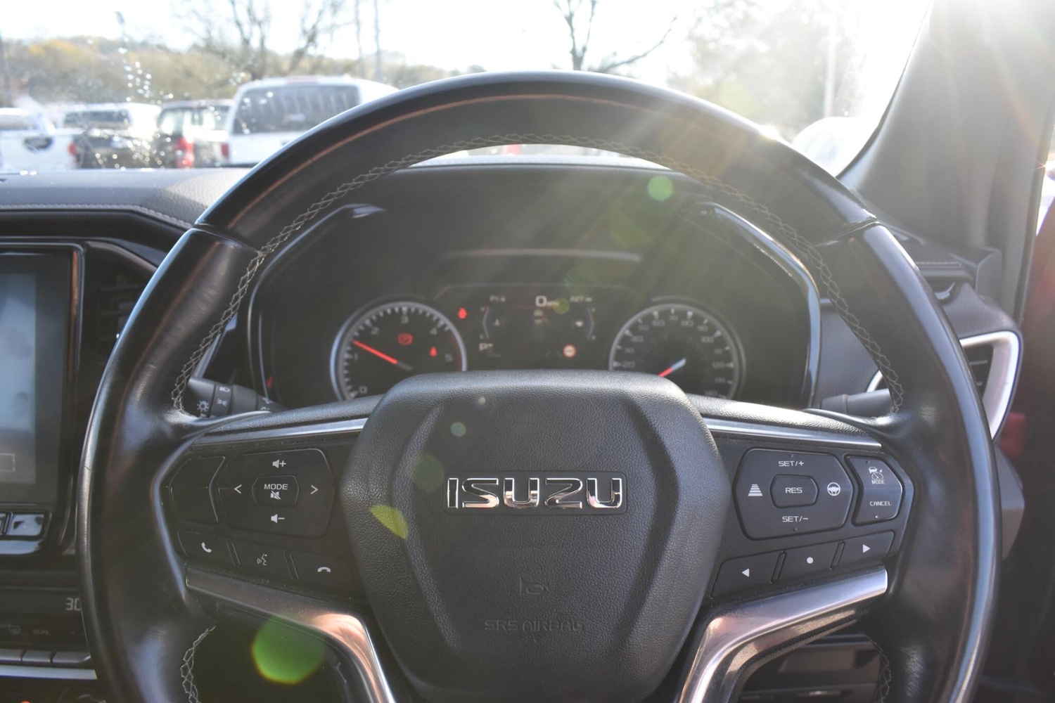 Used Isuzu D-Max 2023 for sale - 76537677: Photo 16