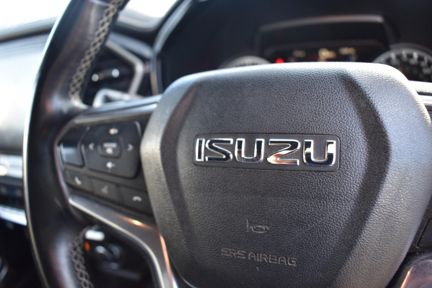 Used Isuzu D-Max 2023 for sale - 76537677: Photo 18