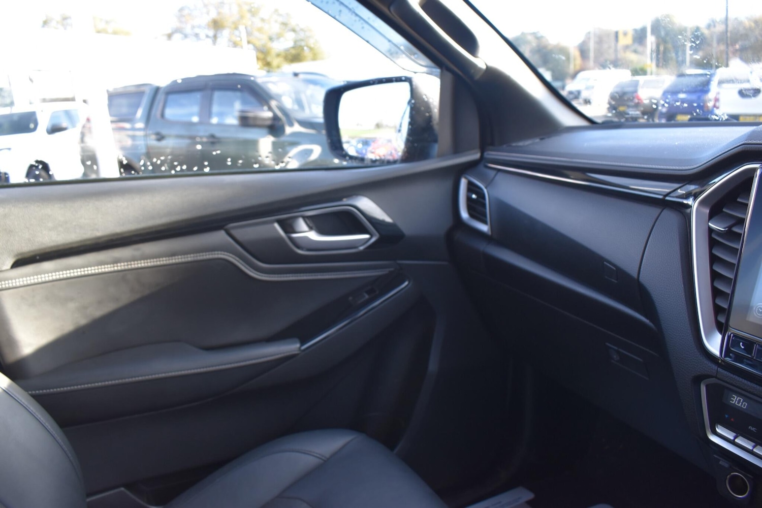 Used Isuzu D-Max 2023 for sale - 76537677: Photo 21