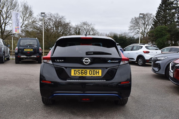 Used Nissan Leaf 2018 for sale - 74043201: Photo 11