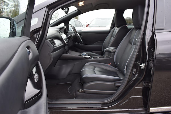 Used Nissan Leaf 2018 for sale - 74043201: Photo 4