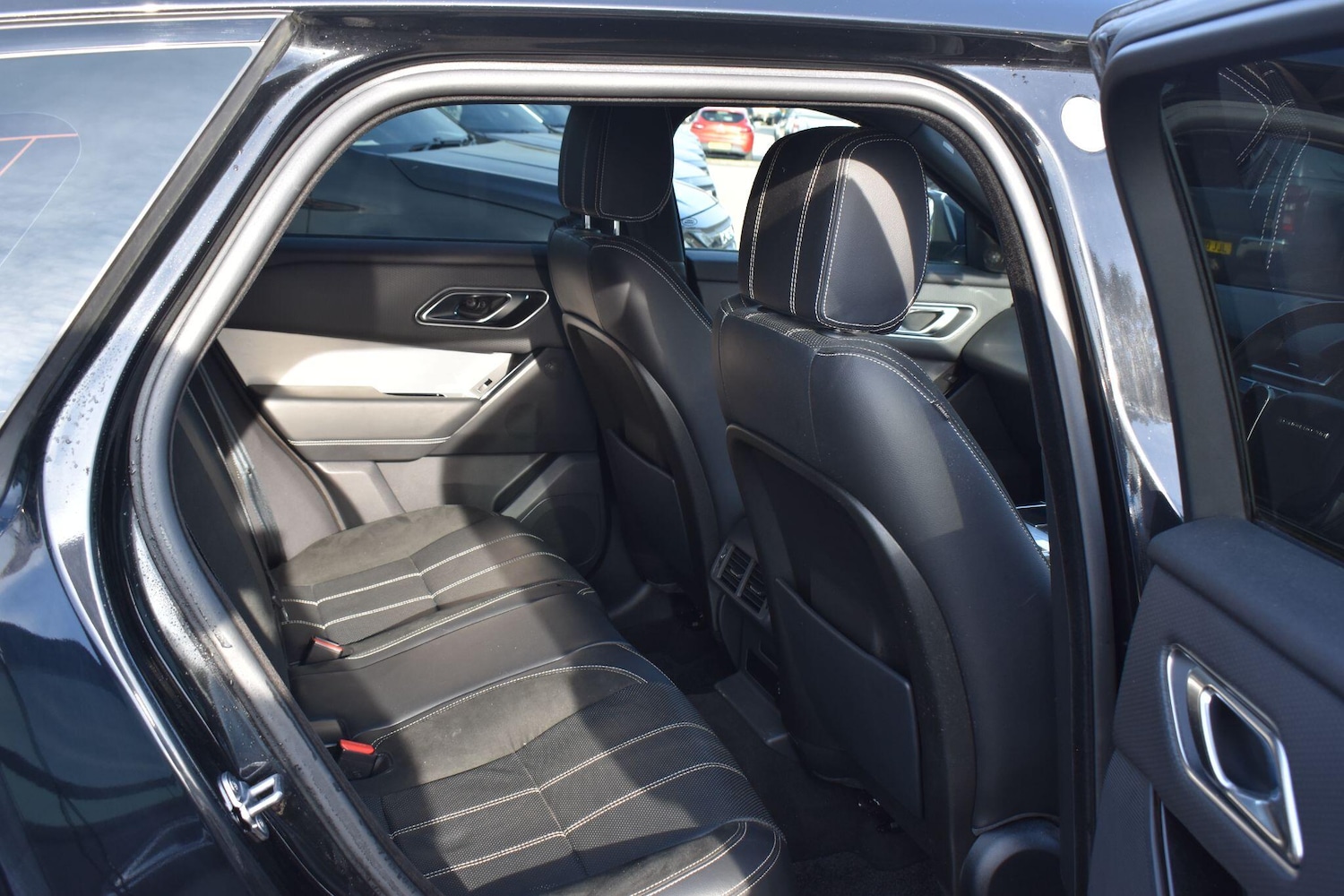 Used Land Rover Range Rover Velar 2018 for sale - 77957845: Photo 6