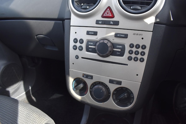 Used Vauxhall Corsa 2009 for sale - 74738506: Photo 19